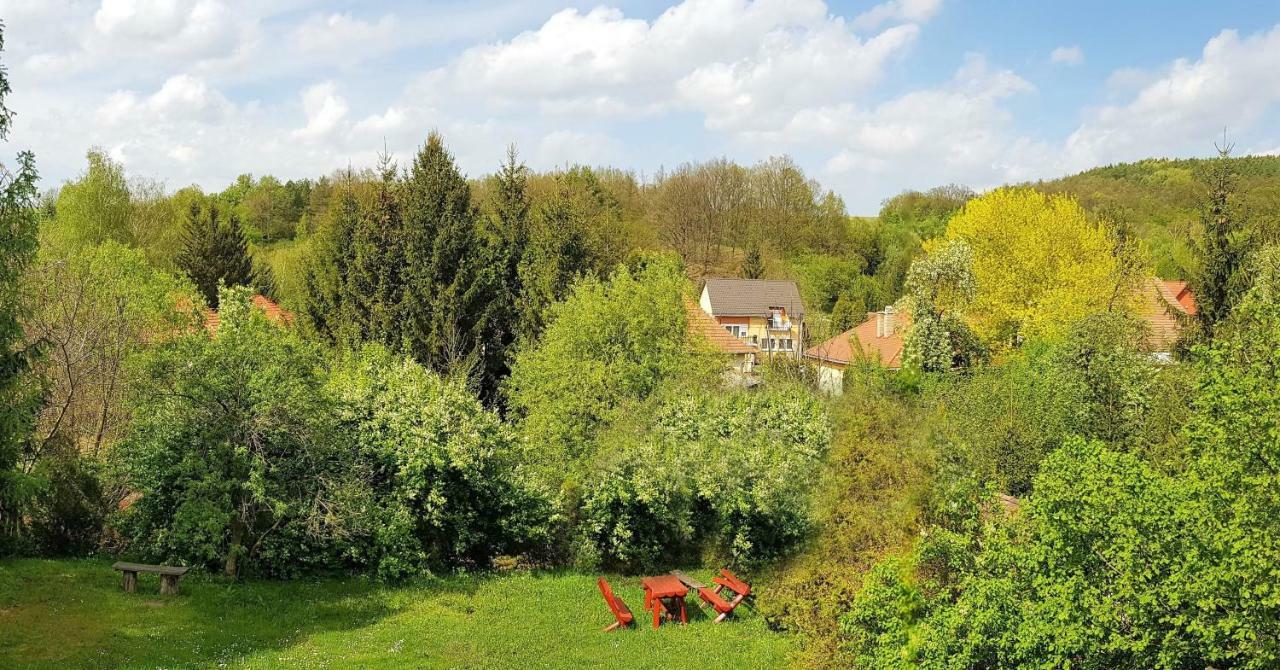 Muskátli Vendégház Albergue Parád Exterior foto